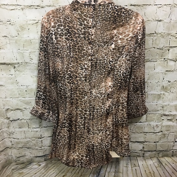 NWT New Directions Brown Cheetah Print Button Up - Picture 4 of 5
